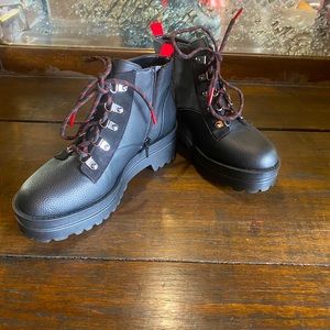 Combat platform boots